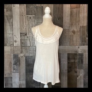 👚 New York & Company sleeveless blouse with satin and sheer layered ruffles 👚